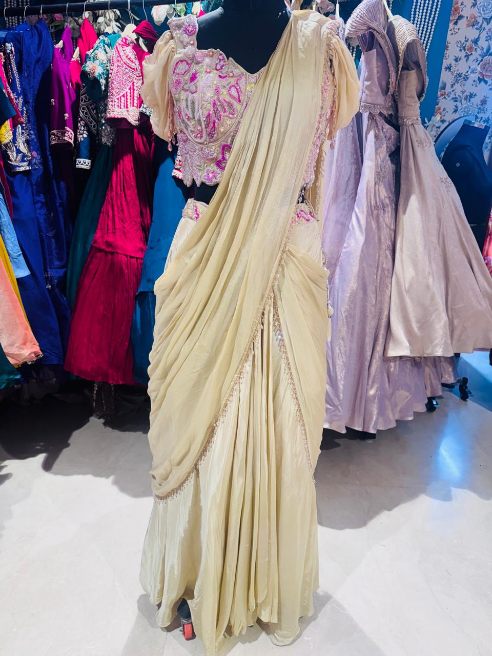 Ivory Gulbahar Hand-Embroidered Saree Set - Image 2
