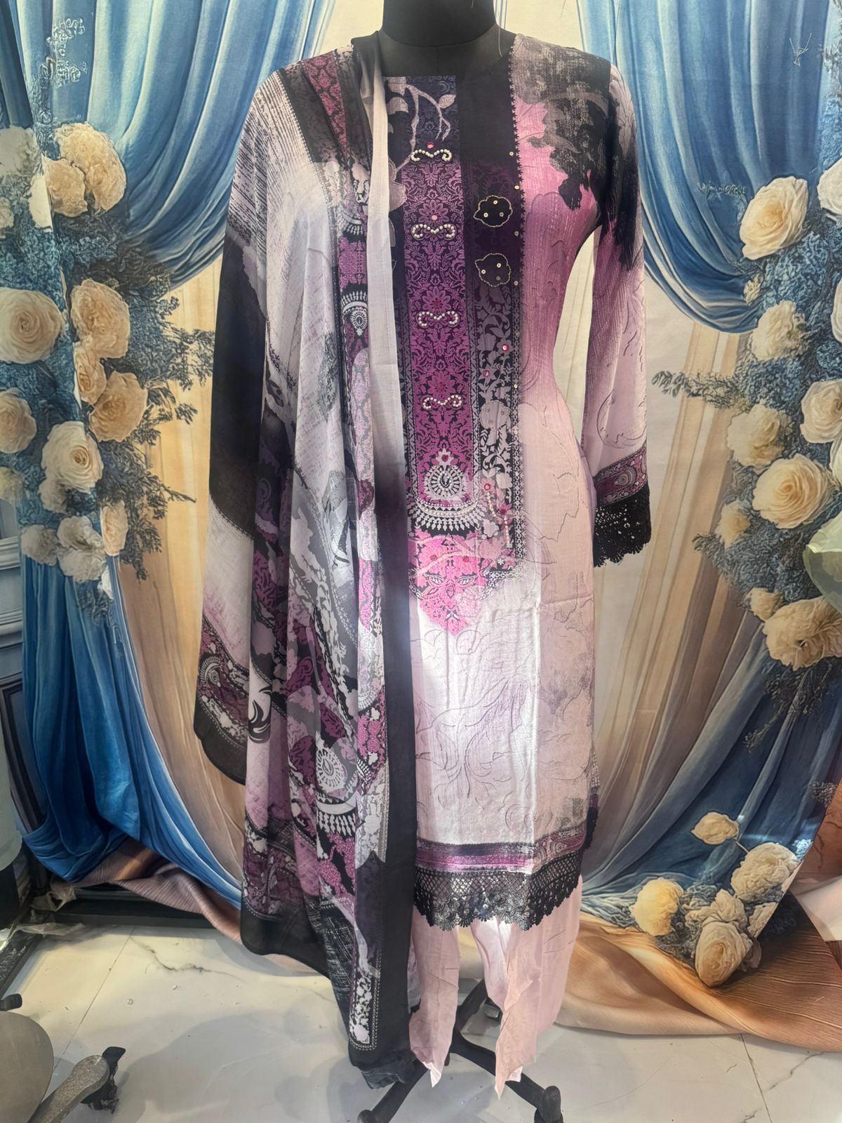 Nooraya Blush Print Suit Set - Image 3